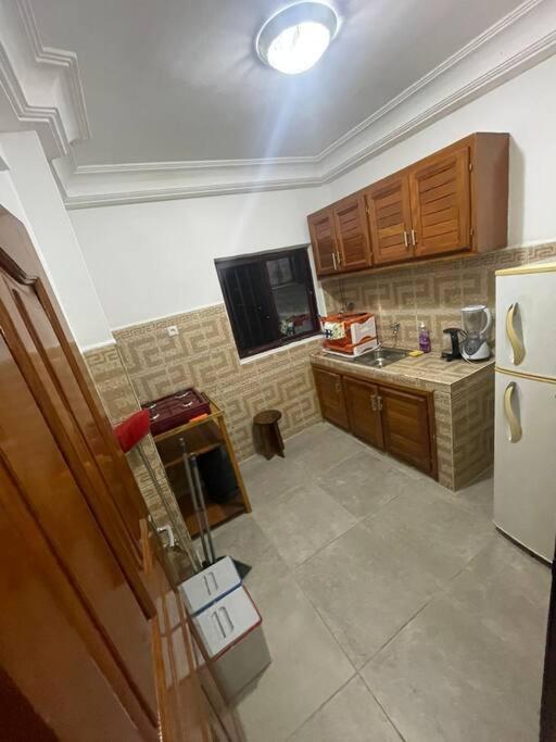 Km Cozy Two Room Apprt Yaoundé Eksteriør billede