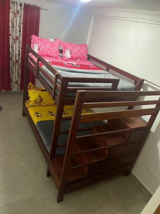 Km Cozy Two Room Apprt Yaoundé Eksteriør billede